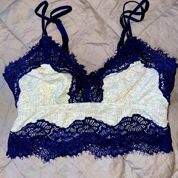 Aerie Bralette - Picture 1 of 2